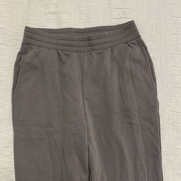 H&M Sweatpants - Picture 2 of 4